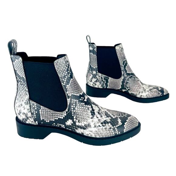 Treasure & Bond Gabriela Women Chelsea Boot Sz 5.5 Faux Leather Snake Print New - Picture 2 of 16